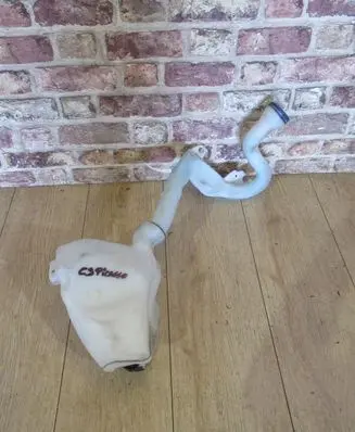 Citroen C3 Picasso Windshield washer fluid reservoir/tank