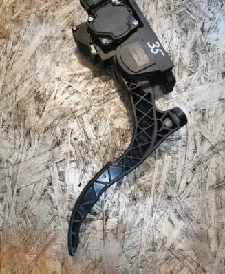 Volkswagen Golf IV Accelerator throttle pedal 0281002344 1J1723503AF