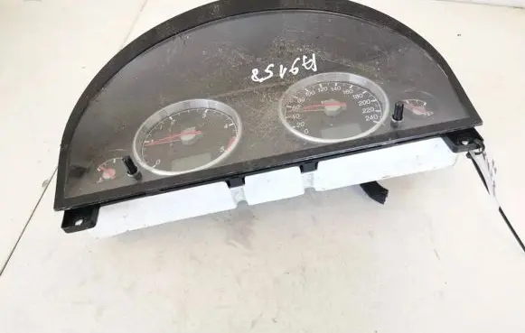 Ford Mondeo Mk III Speedometer (instrument cluster) 1s7f10841 1s7f-10841