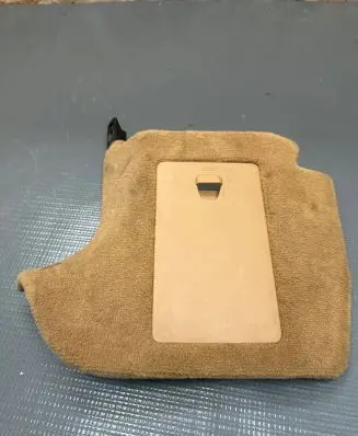 Foot area side trim