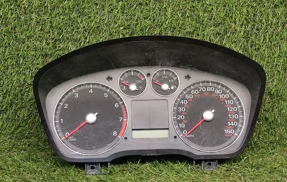 Ford Focus C-MAX Speedometer (instrument cluster) 4M5T10849FM