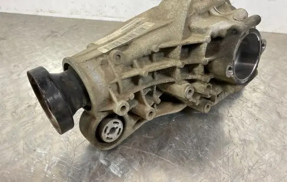 Jeep Grand Cherokee Front differential P68251558AA 68251558AA