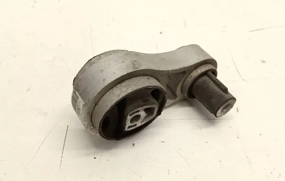 Ford B-MAX Engine mount bracket C1B16P082DA