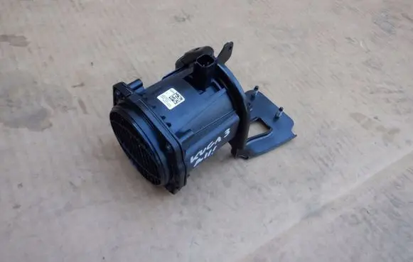 Ford Kuga III Horn signal LJ6T19J215AC