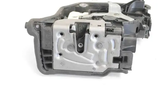BMW X5 F15 Coupe door lock (next to the handle) 7473157