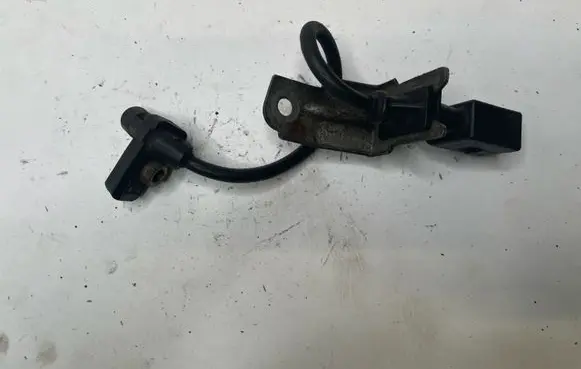 BMW 5 E60 E61 Crankshaft position sensor 0281002477