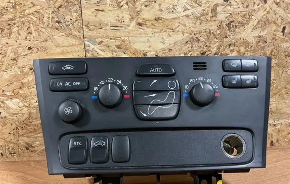 Volvo V70 Climate control unit 8691876 M6104100021