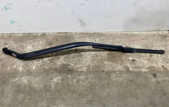 Maserati Ghibli Front wiper blade arm 670001642