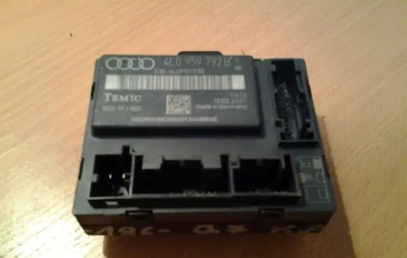 Audi Q7 4L Door control unit/module 4L0959792B 4L0910793B