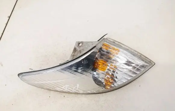 Mazda Premacy Front indicator light