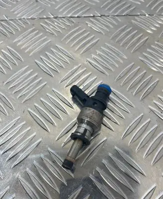 Audi A8 S8 D4 4H Fuel injector 1079036G 079036G