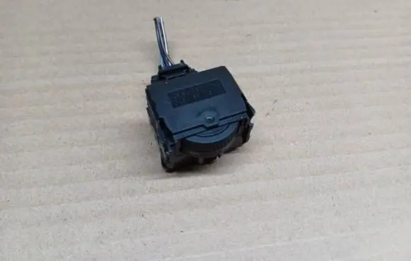 Volkswagen Tiguan Headlight level height control switch 5NA941333 00932769