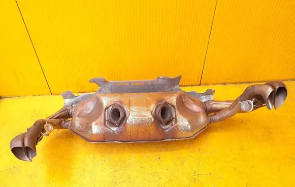 Audi R8 4S Rear muffler/silencer tail pipe 4S0251609B