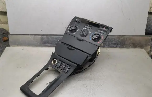 Toyota Corolla E120 E130 Climate control unit 7411102060 5541102250 5553302040