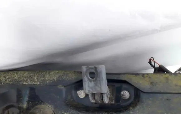 Ford Mondeo MK I Rear door check strap stopper