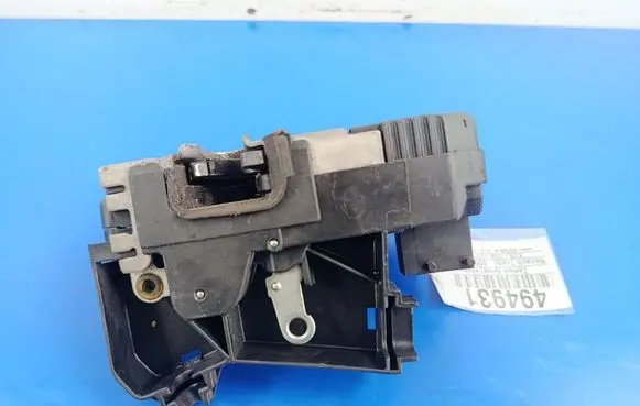 Tailgate/trunk/boot lock/catch/latch
