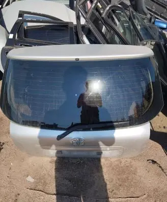 Toyota Corolla E120 E130 Tailgate/trunk/boot lid