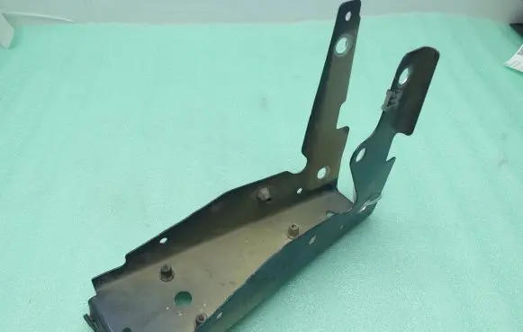 Porsche Panamera (970) Headlight/headlamp mounting bracket 97050435504