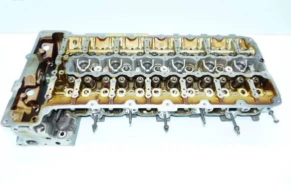 BMW 5 E60 E61 Engine head 7571688