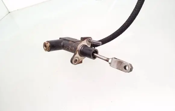 Clutch slave cylinder