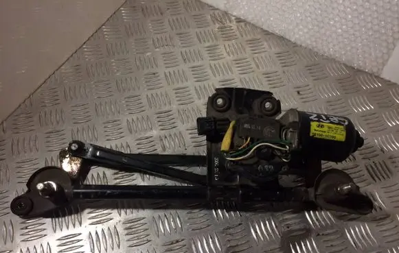 Hyundai Getz Front wiper linkage and motor 981001C100