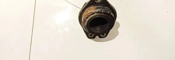 Mercedes-Benz S W220 Engine mount bracket