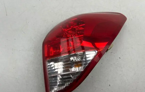 Toyota RAV 4 (XA30) Rear/tail lights E131922