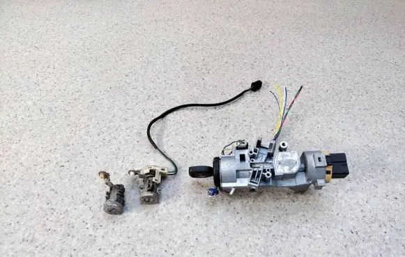Mazda 626 Ignition lock