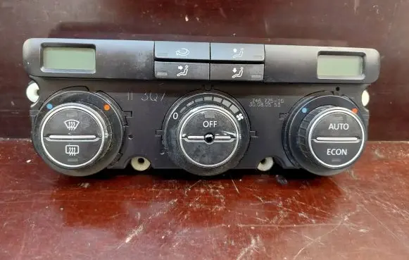 Volkswagen PASSAT B6 Climate control unit