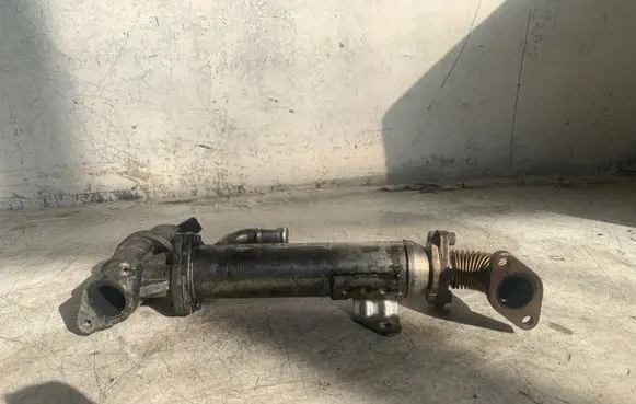 Hyundai Santa Fe EGR valve cooler 988294P