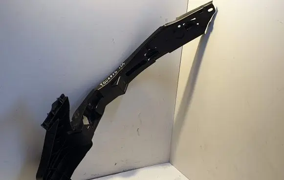 Volkswagen Touareg I Front bumper support beam 7L6807184D