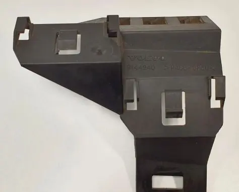 Volvo 960 Radiator mount bracket 9144240