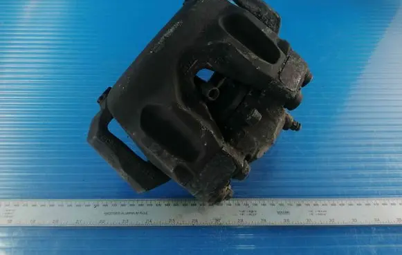 Mercedes-Benz E W212 Front brake caliper