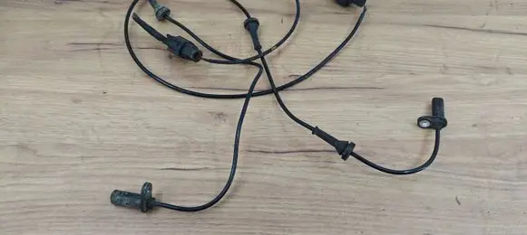 Skoda Octavia Mk2 (1Z) ABS brake wheel speed sensor
