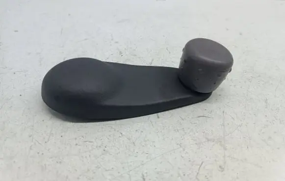 Mercedes-Benz A W168 Rear door window winding handle A1687600102