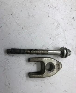 Nissan X-Trail T31 Fuel Injector clamp holder