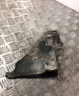 Audi 100 S4 C4 Engine mounting bracket 4A0199312