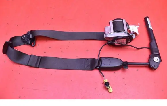 Opel Zafira C Front seatbelt 13394800