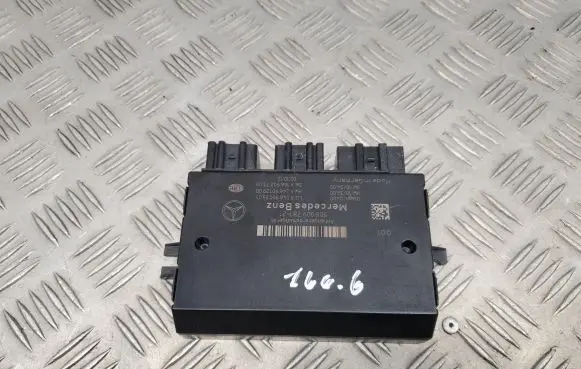 Mercedes-Benz GL X166 Tow bar trailer control unit/module A2469005501