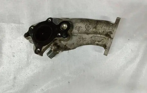 Mercedes-Benz E W212 EGR valve A6511400508 LF00066