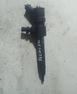 Opel Zafira B Fuel injector 0445110276