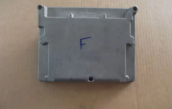 Ford C-MAX I Engine control unit/module 5M5112A650MA