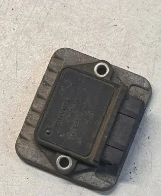 Volkswagen PASSAT B3 Ignition amplifier control unit 