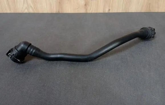 Mercedes-Benz B W246 W242 Engine coolant pipe/hose 2465010058 A2465010058