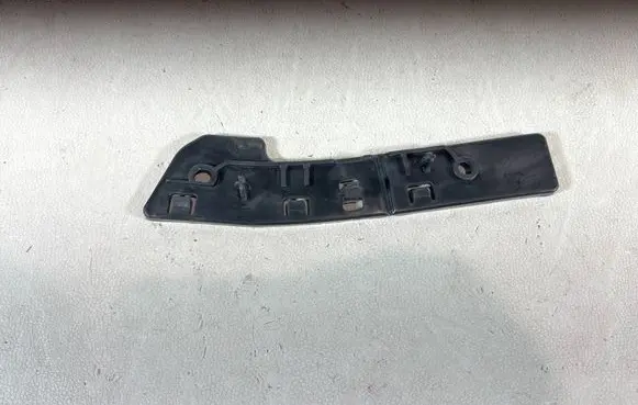 Peugeot Partner Fender mounting bracket 9680546780