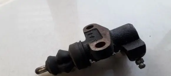 Subaru Legacy Clutch master cylinder