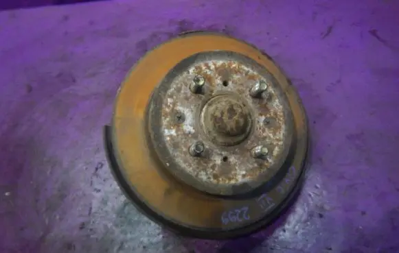 Honda Civic Rear wheel hub spindle/knuckle 