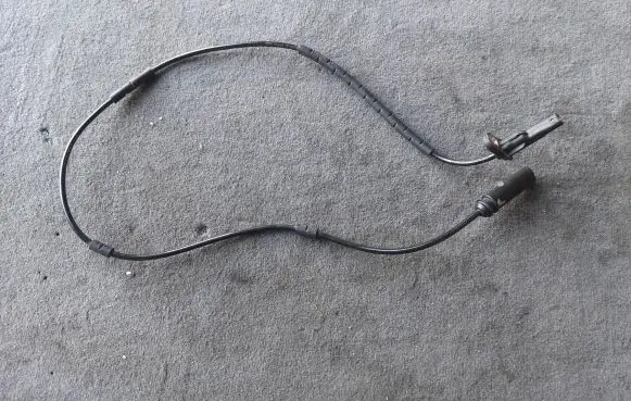 BMW 4 F32 F33 ABS rear brake sensor 6791225
