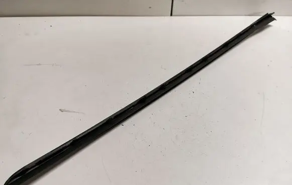 Windshield trim