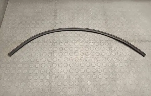 BMW 1 E81 E87 Engine compartment rubber 7060564